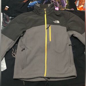 The North Face Men's Gray and Black Jacket